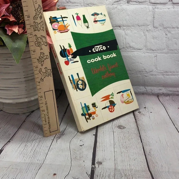 vintage 1961 CUTCO knife cookbook - Picture 2 of 6
